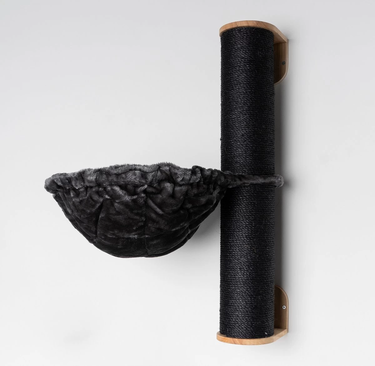 RHRQuality Wandmeubel Wandmontage Klimmuur Kat 84 X 15cm Sisalpaal XXL Met Hangmat 45cm Blackline Donkergrijs Wand Muur Krabpaal Katten Muurbevestiging 1 RHRQuality Wandmeubel Wandmontage Klimmuur Kat 84 X 15cm Sisalpaal XXL Met Hangmat 45cm Blackline Donkergrijs Wand Muur Krabpaal Katten Muurbevestiging