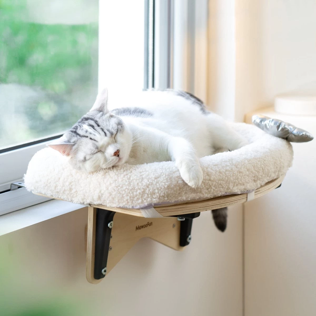 Mewoofun Duurzaam Katten Hangmat Raam Bevestiging Met Zachte Kussen Mat Voor Katten Binnenshuis Biedt Een Stabiele Lig Zit Plek Voor Uw Kat 1 Mewoofun Duurzaam Katten Hangmat Raam Bevestiging Met Zachte Kussen Mat Voor Katten Binnenshuis Biedt Een Stabiele Lig Zit Plek Voor Uw Kat