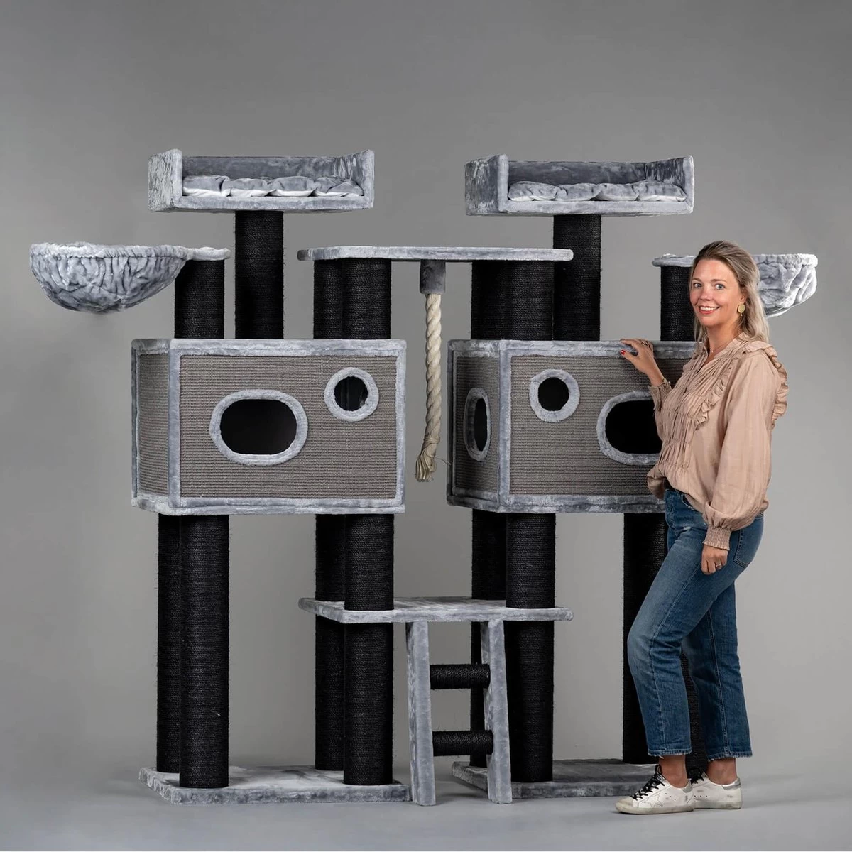 XXL Krabpaal Voor Grote Katten Royal Cat Palace Blackline Lichtgrijs Grijs Van RHRQuality 1 XXL Krabpaal Voor Grote Katten Royal Cat Palace Blackline Lichtgrijs Grijs Van RHRQuality